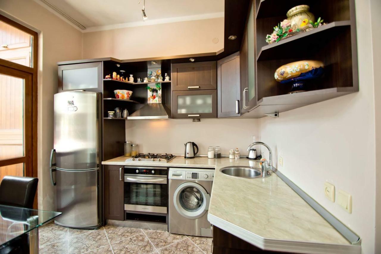 Apartment On Gorgiladze 25 Batumi Eksteriør bilde