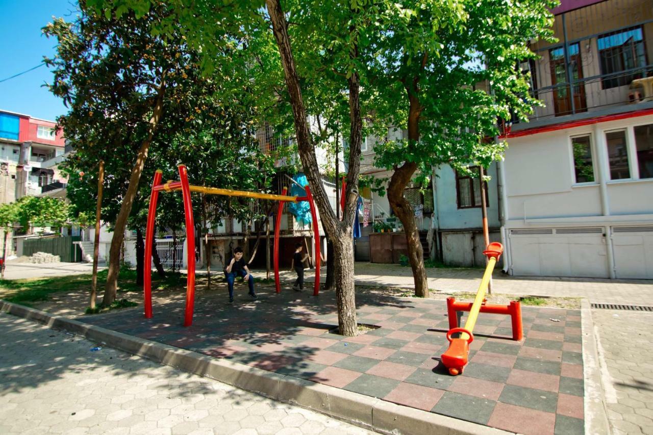 Apartment On Gorgiladze 25 Batumi Eksteriør bilde